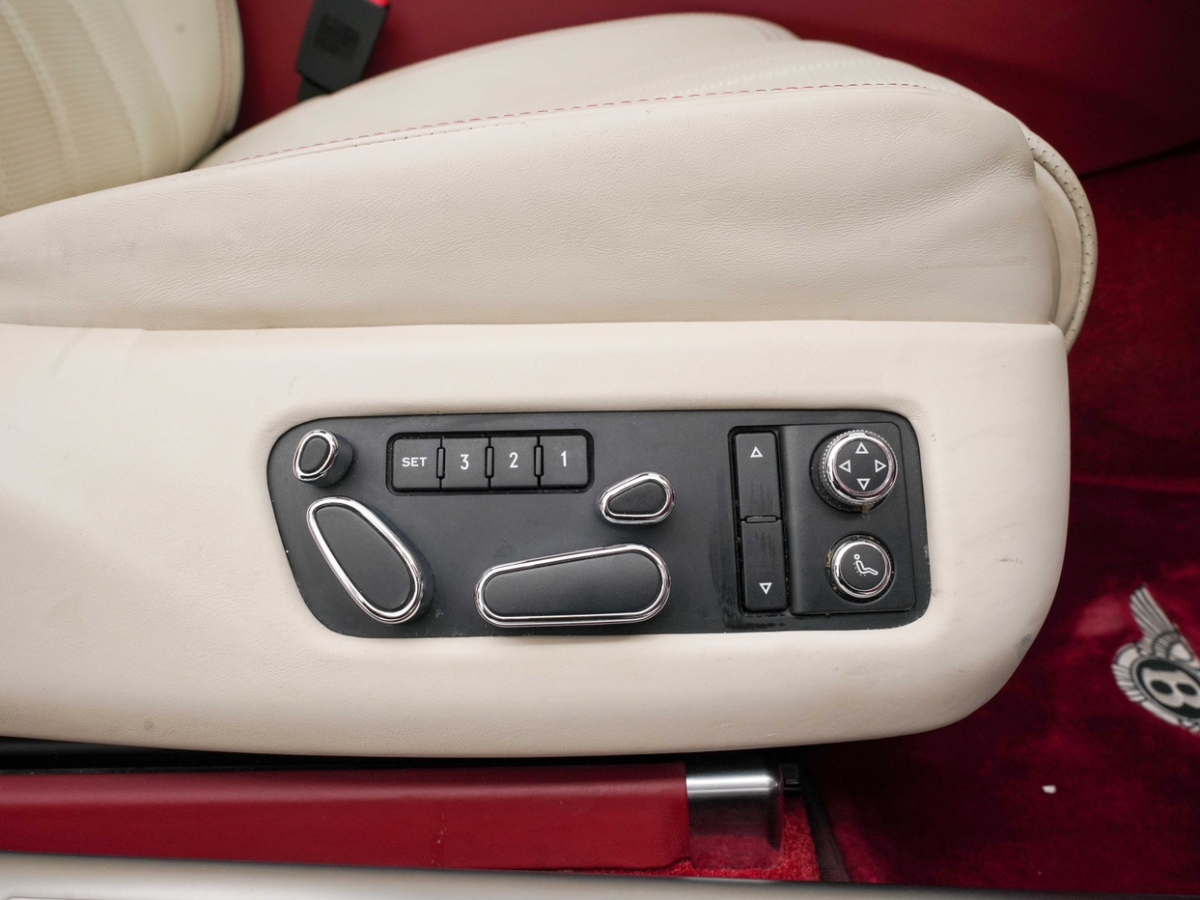 宾利 飞驰  2013款 6.0T W12 豪华版图片