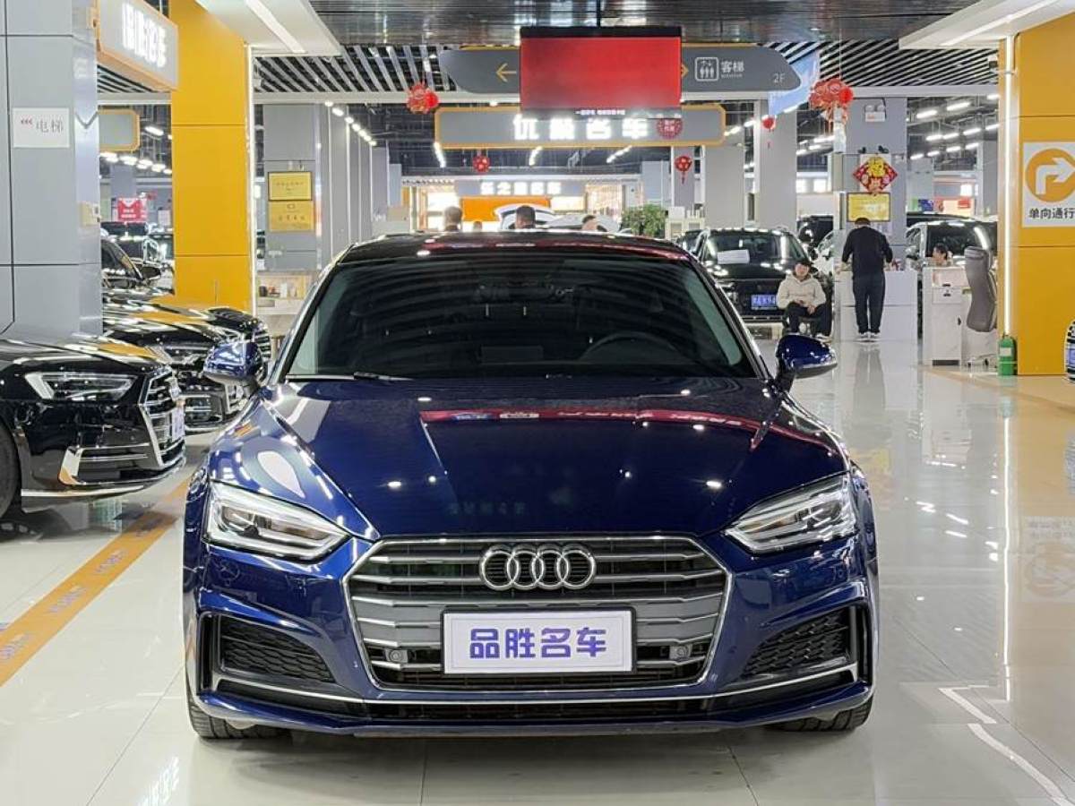 奧迪 奧迪A5  2017款 Sportback 40 TFSI 時(shí)尚型圖片