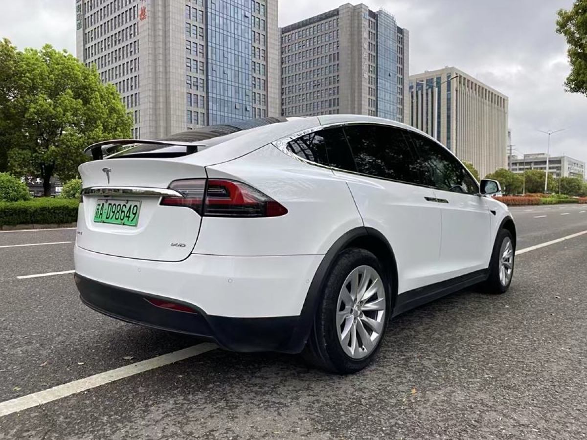 特斯拉 Model X  2016款 Model X 60D圖片