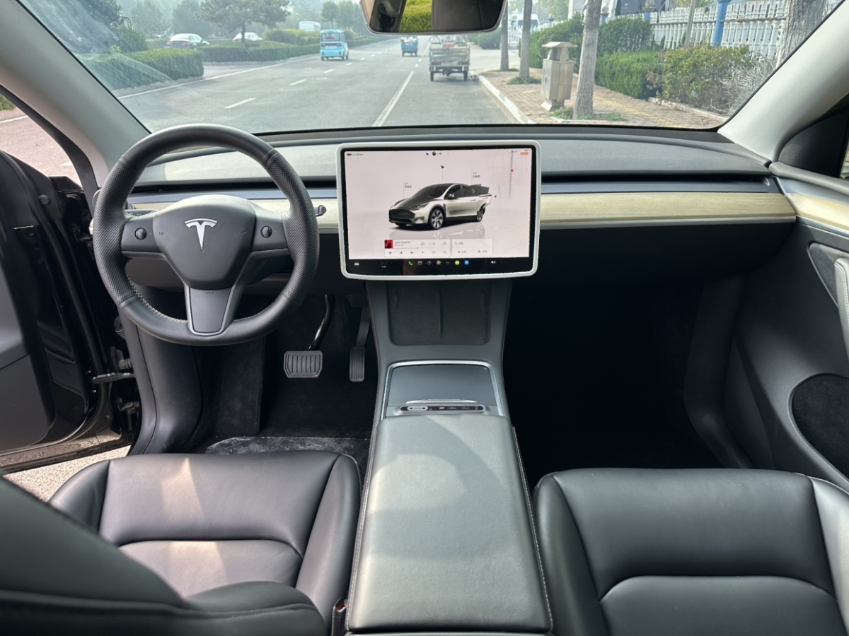 特斯拉 Model 3  2022款 改款 長(zhǎng)續(xù)航全輪驅(qū)動(dòng)版圖片