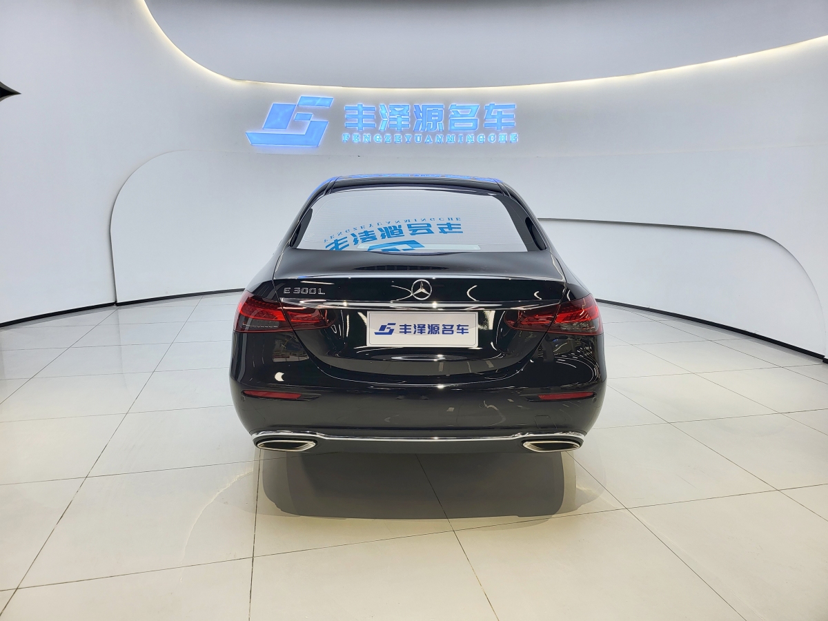 奔馳 奔馳E級  2023款 改款 E 300 L 豪華型圖片