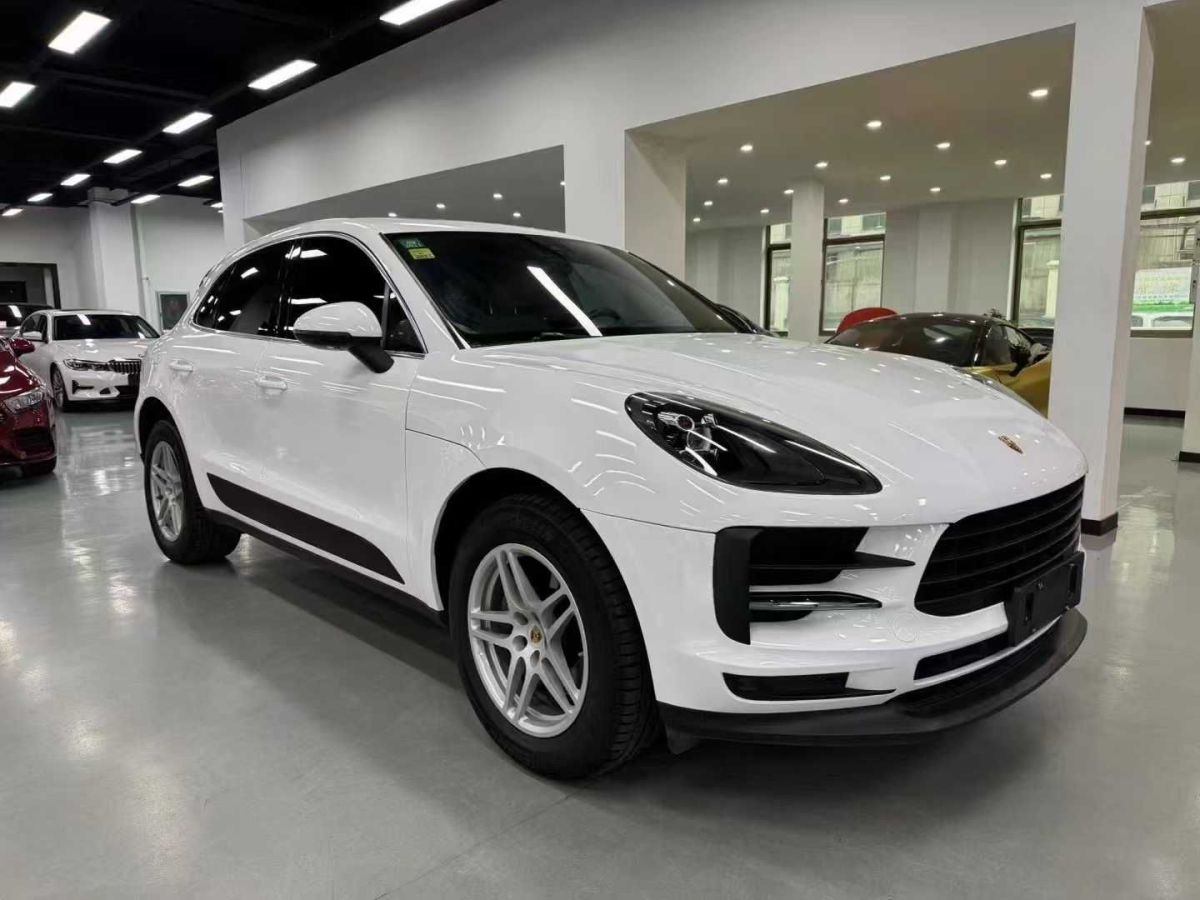 保時(shí)捷 Macan 圖片