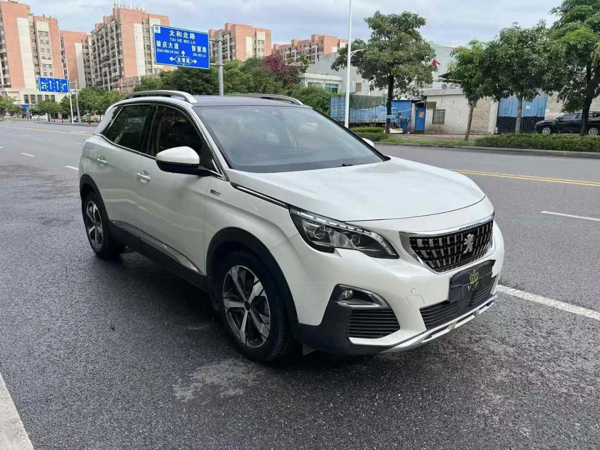 標(biāo)致 4008 圖片