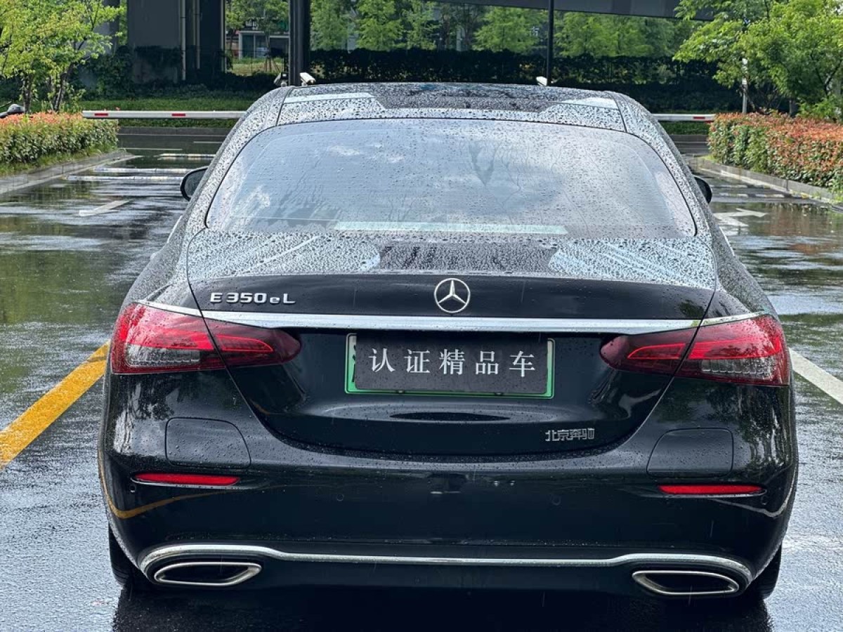 奔馳 奔馳E級(jí)新能源  2023款 E 350 e L 插電式混合動(dòng)力轎車圖片