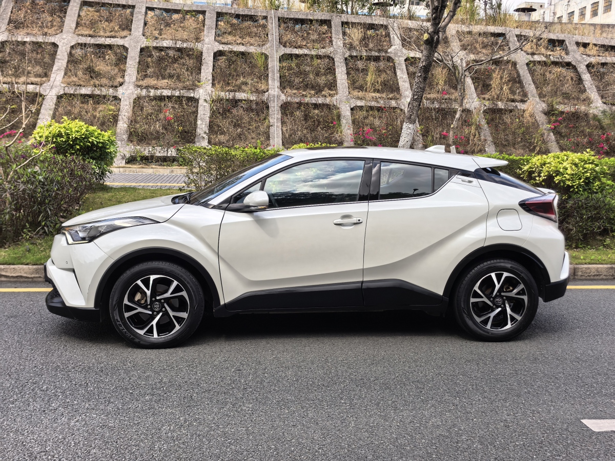 2020年1月豐田 C-HR  2020款 2.0L 豪華版