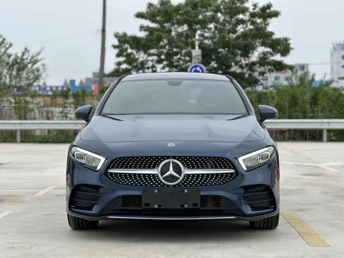 奔馳 奔馳GLE  2019款 GLE 400 4MATIC 臻藏版(特殊配置)圖片