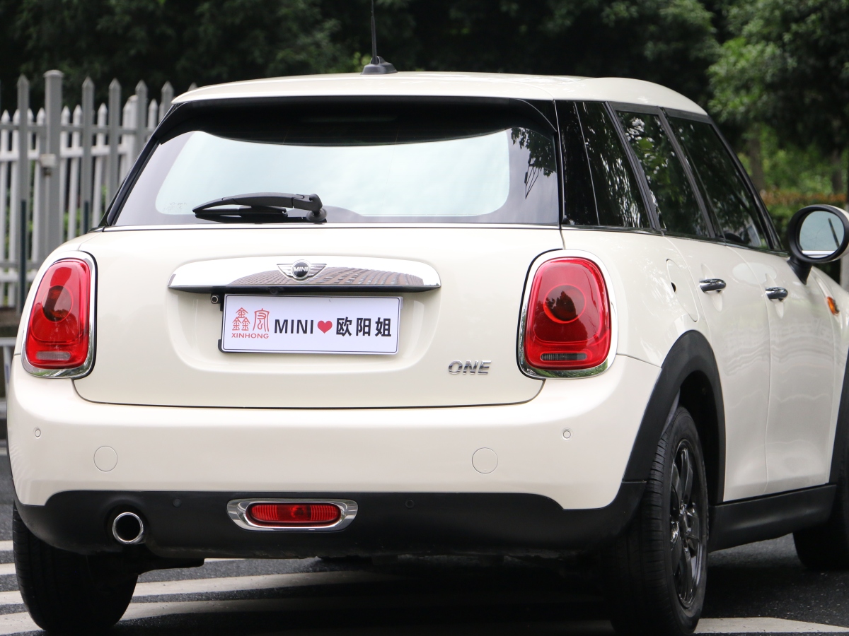 MINI MINI  2015款 1.2T ONE 五門版圖片