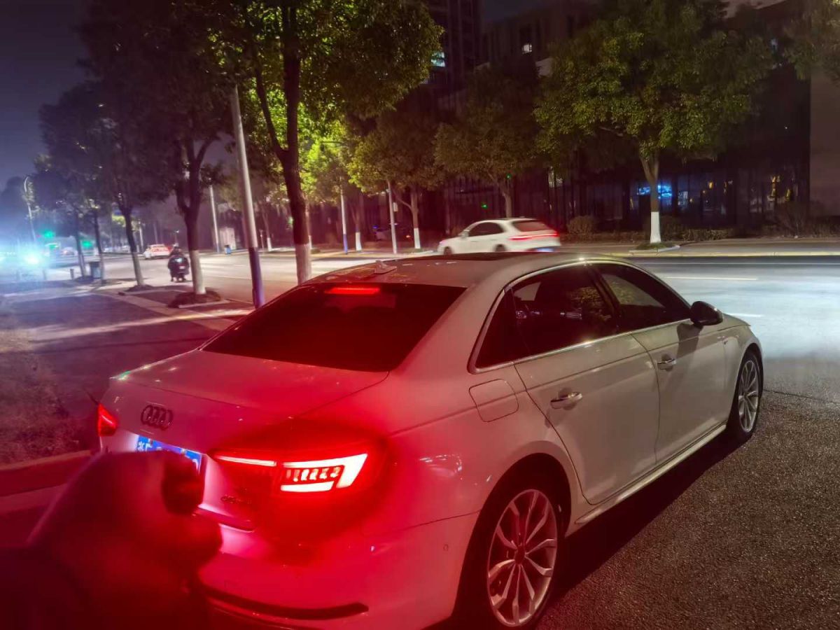 奧迪 奧迪A4L  2019款 35 TFSI 進(jìn)取型 國(guó)V圖片