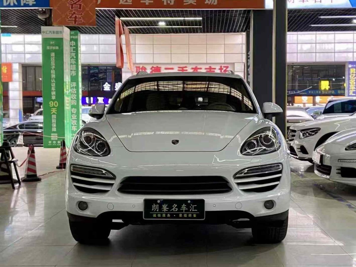 保時(shí)捷 Cayenne  2013款 Cayenne 3.0T 柴油版圖片