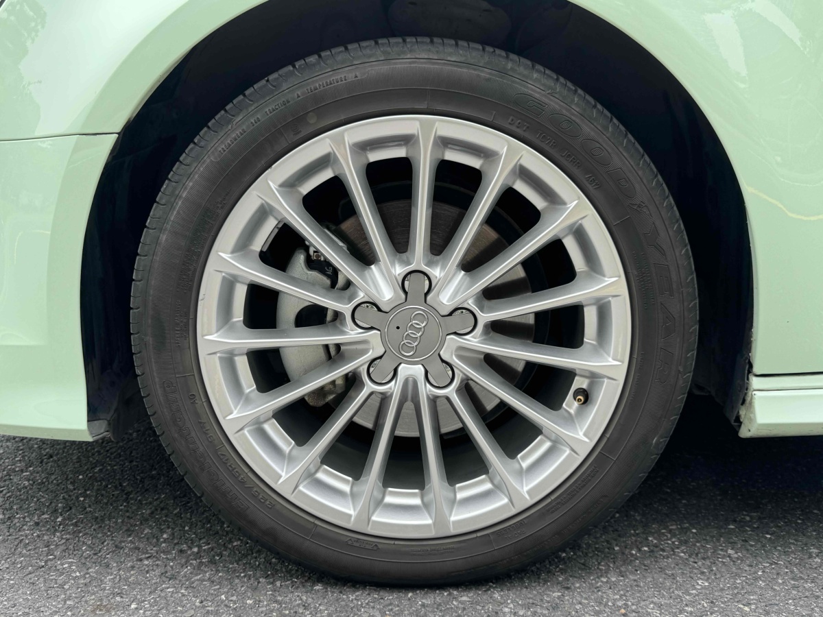 奧迪 奧迪A3  2018款 30周年年型 Sportback 35 TFSI 時尚型圖片