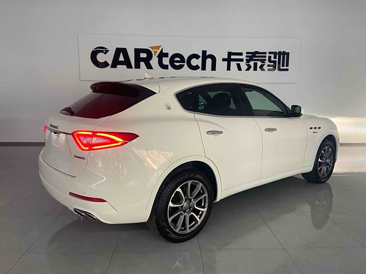 瑪莎拉蒂 Levante  2019款 3.0T 350Hp 標(biāo)準(zhǔn)版 國VI圖片