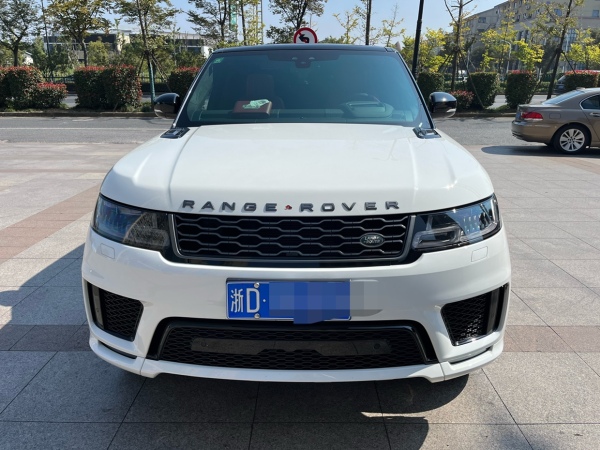 路虎 揽胜运动版  2019款 3.0 L6 HSE DYNAMIC