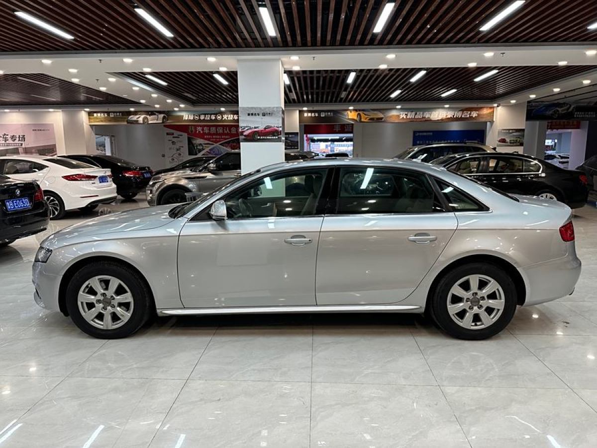 奧迪 奧迪A4L  2011款 2.0 TFSI 技術(shù)型圖片