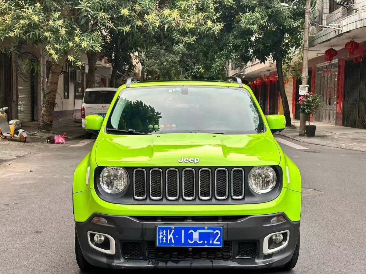 Jeep 自由俠  2019款 220T 自動(dòng)四驅(qū)精英版圖片