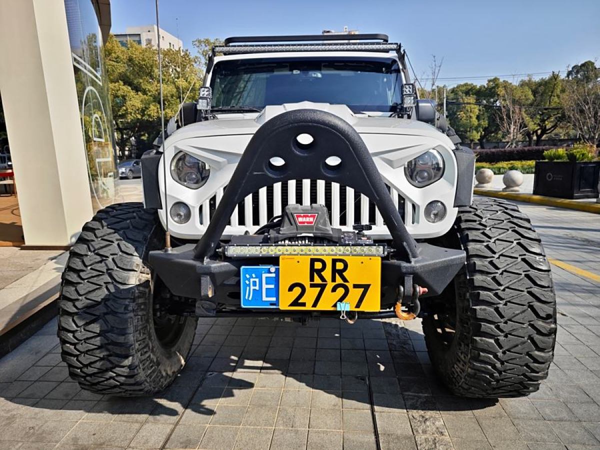 2017年8月Jeep 牧馬人  2017款 3.0L Sahara 四門舒享版