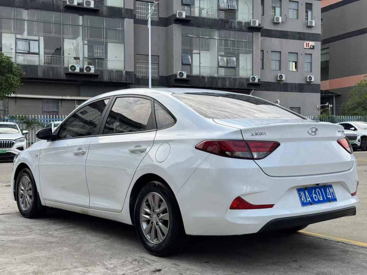 現(xiàn)代 悅動  2017款 1.6L 自動悅值版GLS圖片