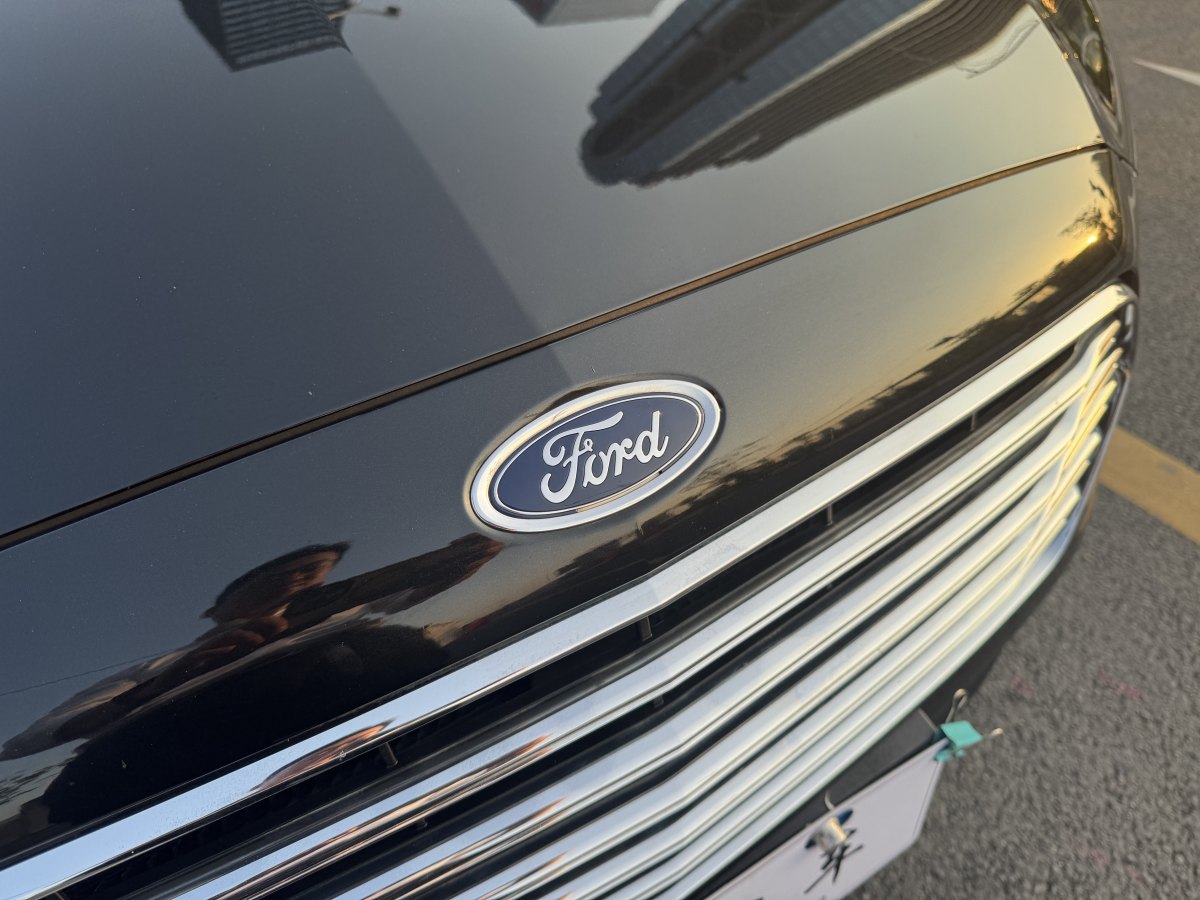 福特 金牛座  2015款 EcoBoost 245 豪華型圖片