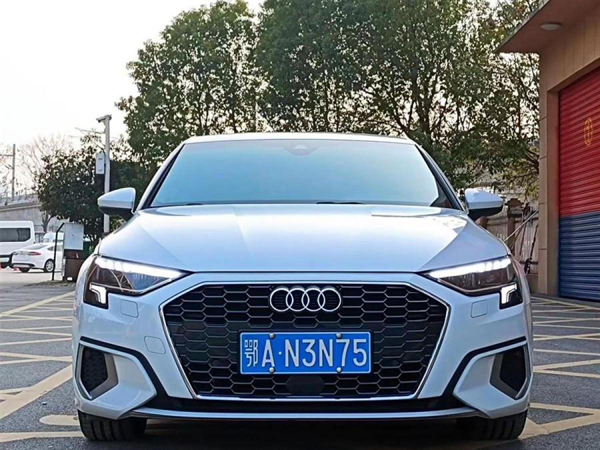 奧迪 奧迪A3  2022款 Sportback 35 TFSI 進(jìn)取運(yùn)動(dòng)型圖片