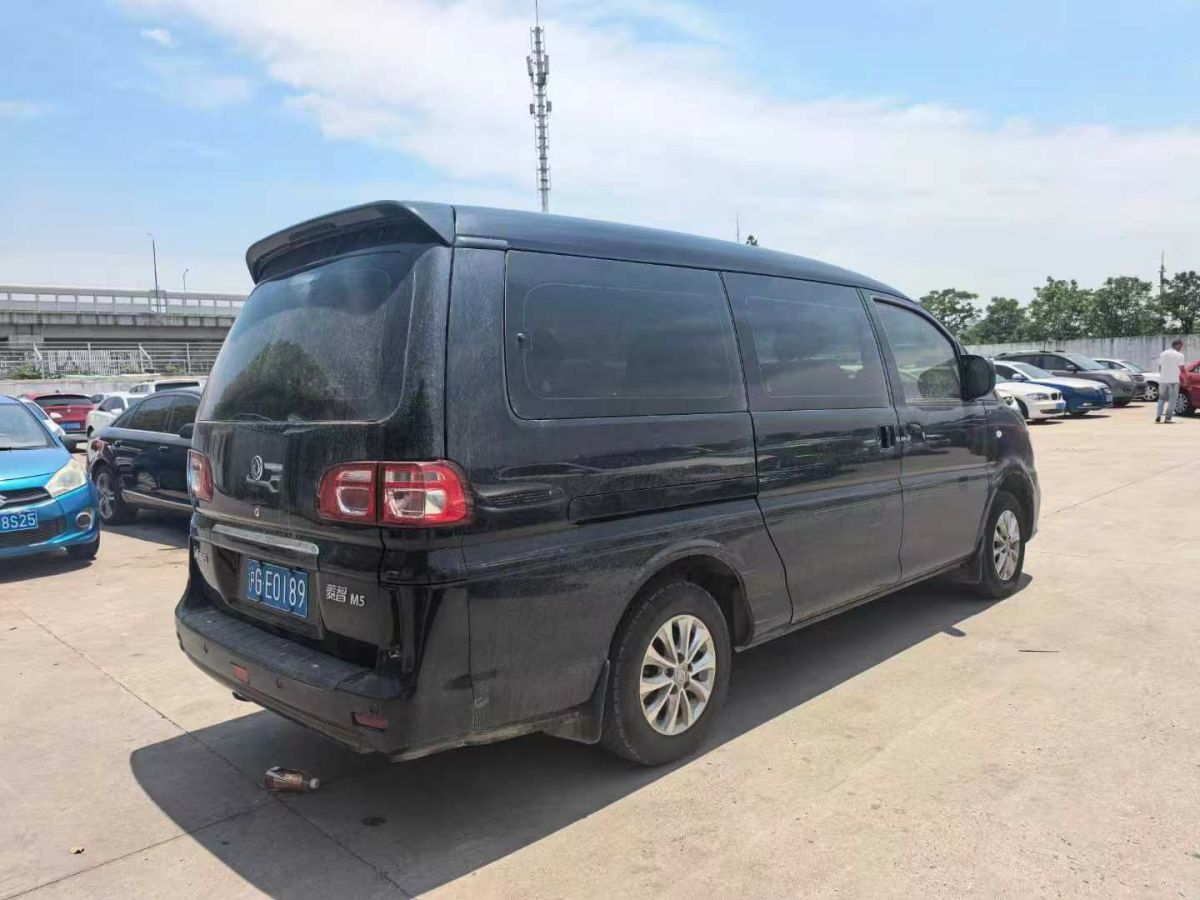 東風(fēng)風(fēng)行 菱智  2020款 M5 1.6L 手動(dòng)實(shí)用型圖片