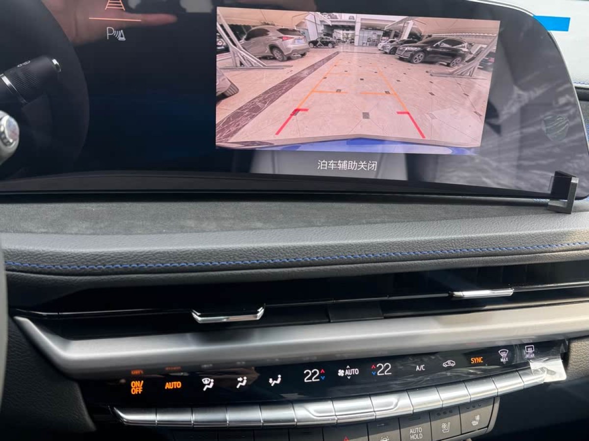凱迪拉克 XT4  2024款 28T 兩驅(qū)豪華型圖片