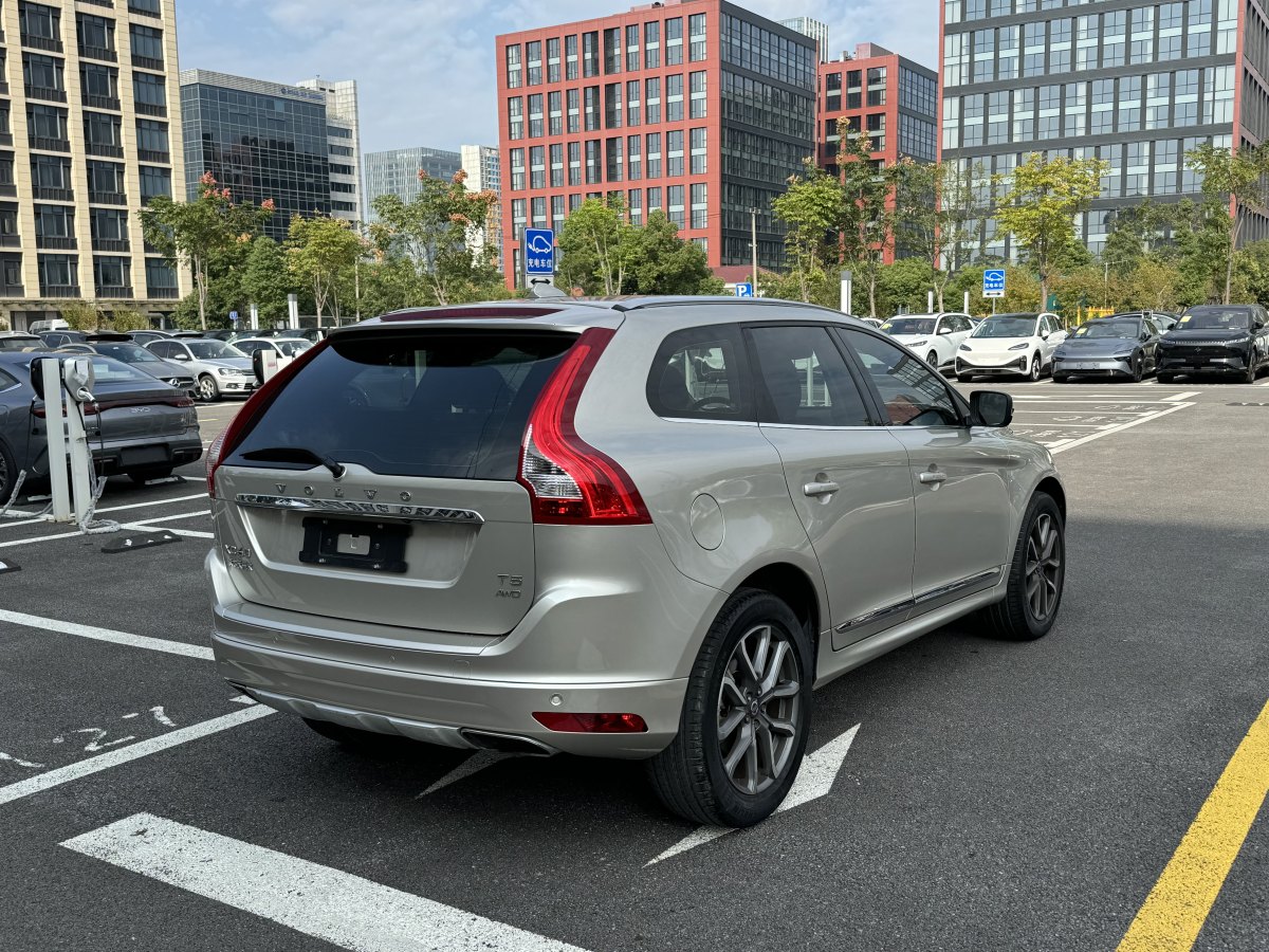 2017年1月沃爾沃 XC60  2017款 T5 AWD 智遠(yuǎn)升級版