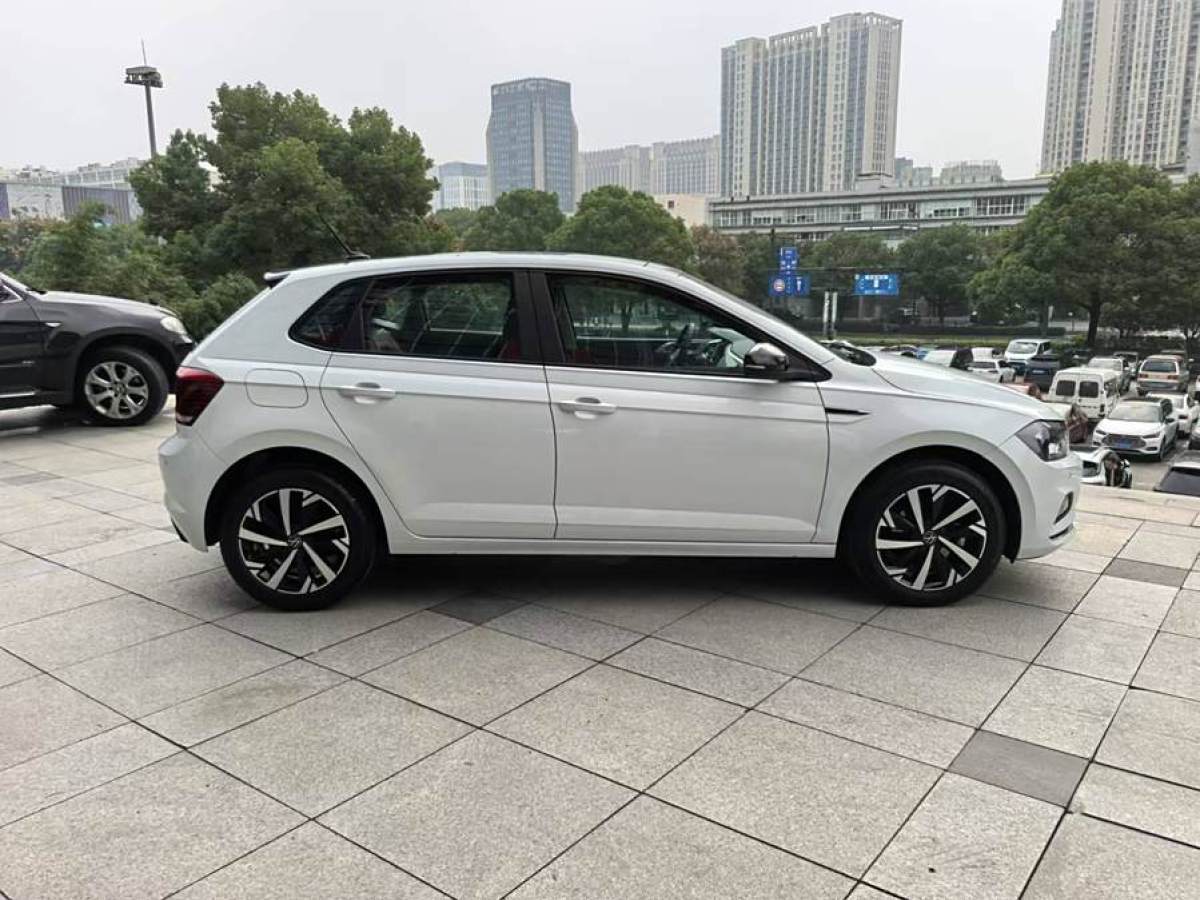 大眾 Polo  2023款 改款 Plus 1.5L 自動(dòng)潮酷智尊版圖片