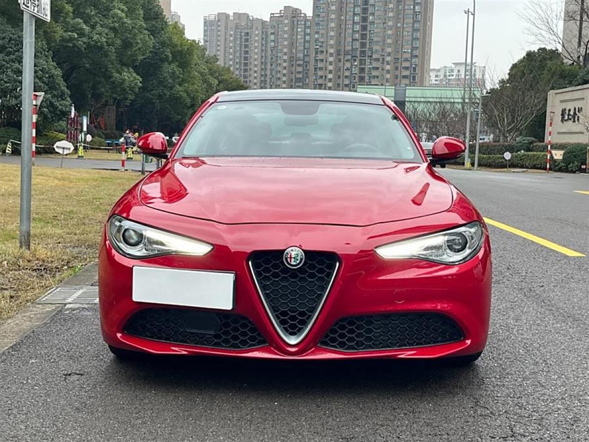 阿爾法·羅密歐 Giulia  2017款 2.0T 280HP 豪華版圖片