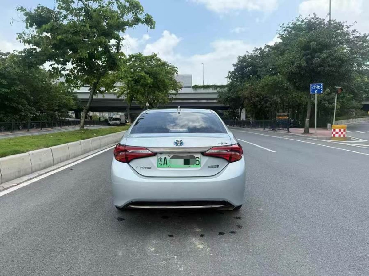 豐田 雷凌雙擎E+  2019款 1.8PH V CVT豪華版圖片
