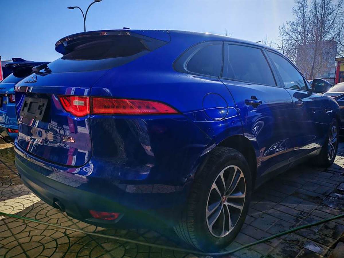 捷豹 F-PACE  2018款 2.0T 四驅(qū)都市尊享版圖片