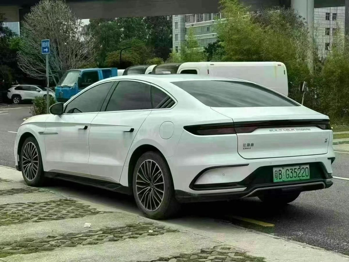 比亞迪 漢  2022款 EV 創(chuàng)世版 715KM前驅(qū)尊榮型圖片