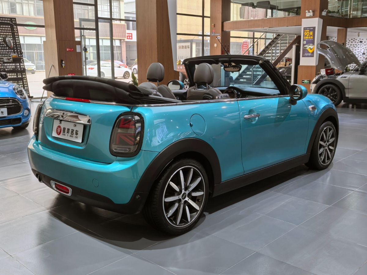 MINI MINI  2016款 1.5T COOPER CABRIO 加勒比藍(lán)限量版圖片