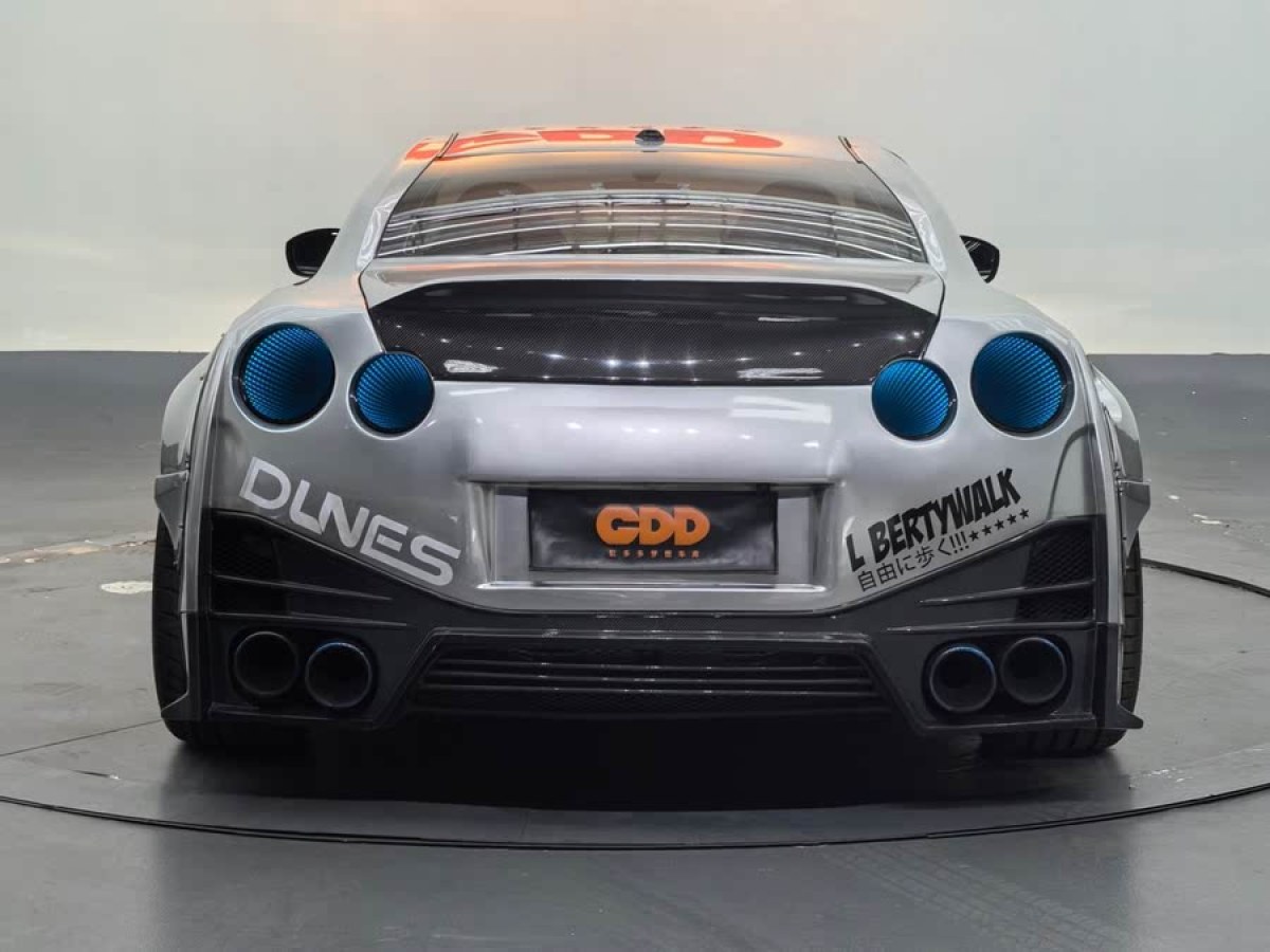 日產(chǎn) GT-R  2012款 3.8T Premium Edition圖片