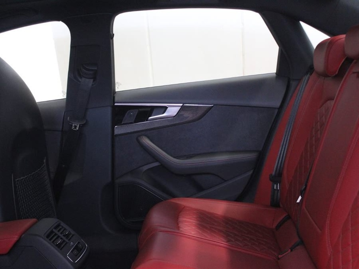 奧迪 奧迪S4  2023款 S4 3.0TFSI圖片
