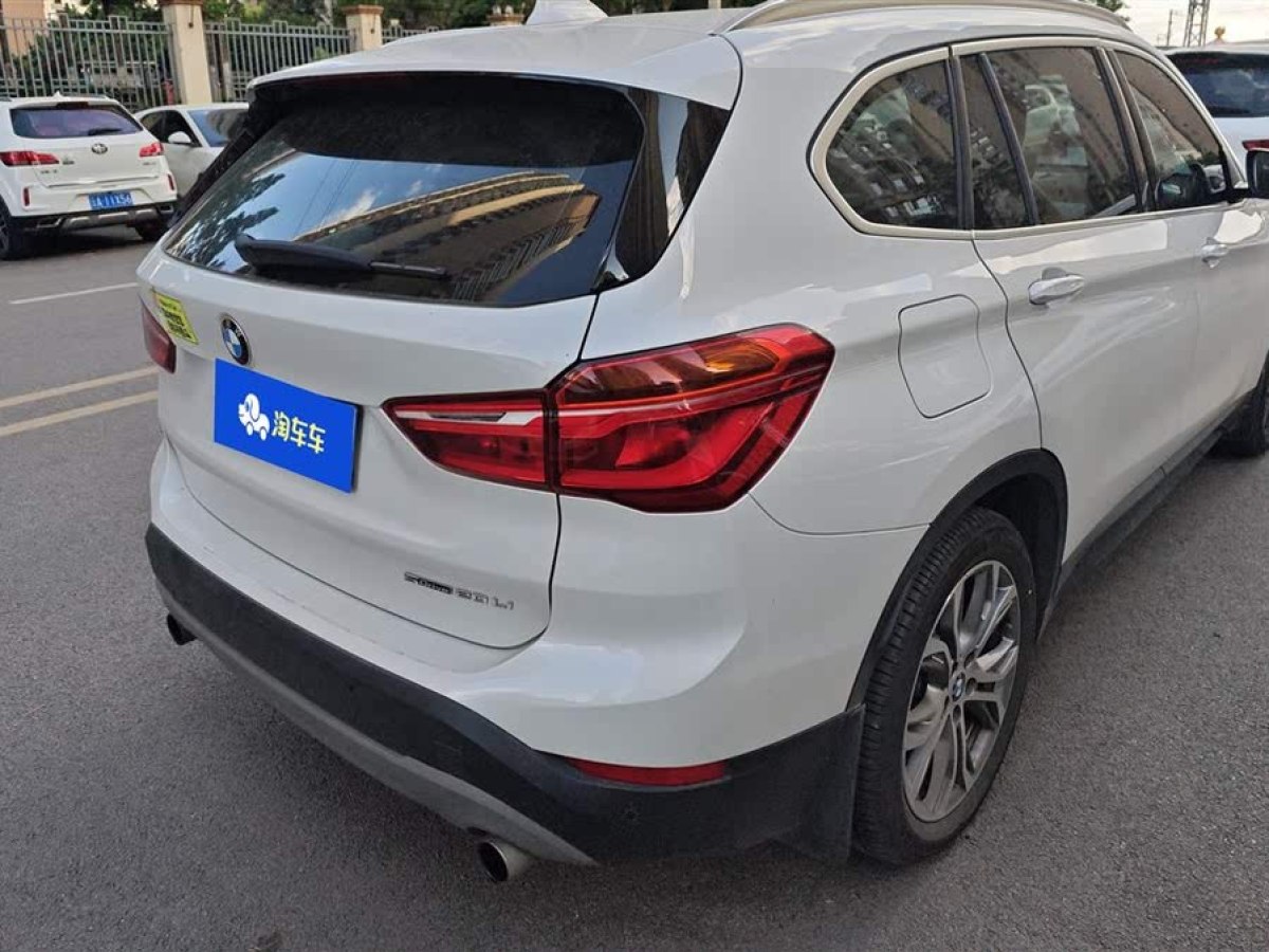 寶馬 寶馬X1  2019款 sDrive20Li 領(lǐng)先型圖片