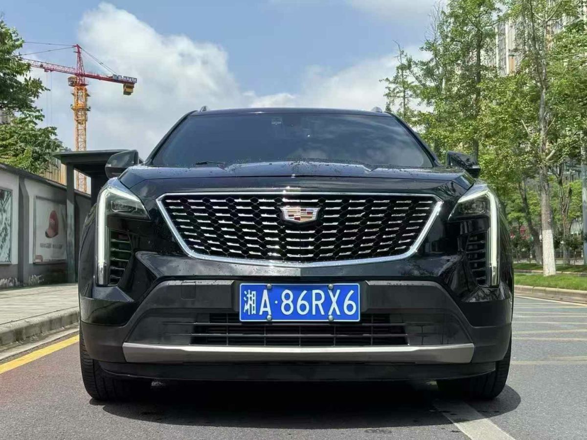 凱迪拉克 XT6  2021款 2.0T 七座兩驅(qū)豪華型圖片