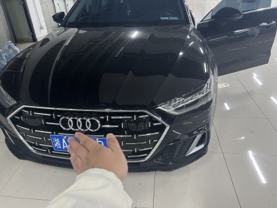 2023年11月 奧迪 奧迪A7L 45TFSI S-line 筑夢(mèng)型 流晶套裝圖片