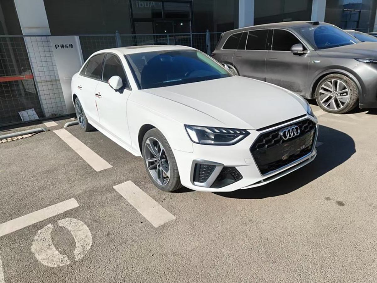 奧迪 奧迪A4L  2022款 40 TFSI 時(shí)尚動(dòng)感型圖片