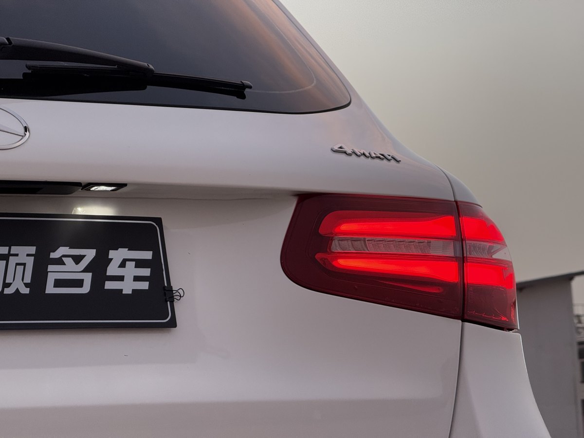 奔馳 奔馳GLC  2019款 GLC 260 4MATIC 動(dòng)感型圖片