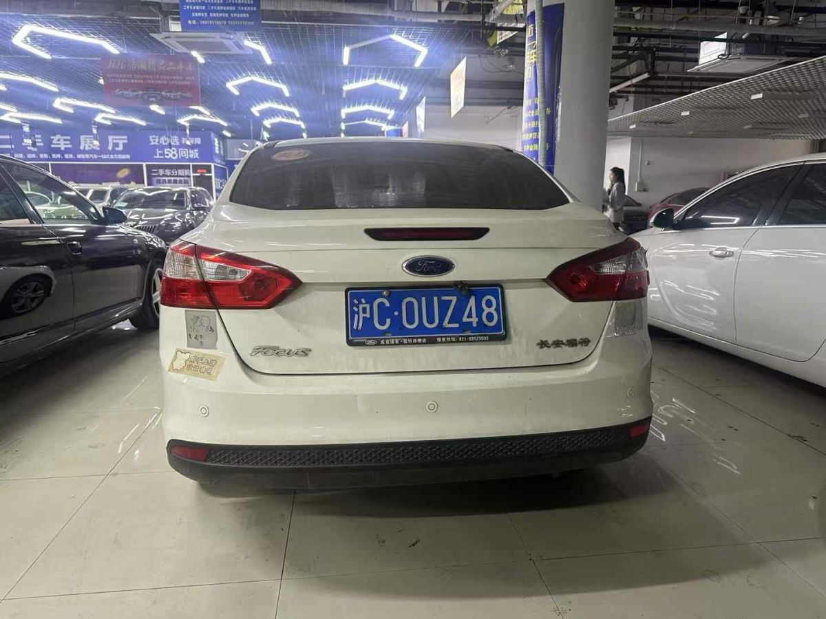 福特 ?？怂? 2015款 2.0T ST 標(biāo)準(zhǔn)版圖片