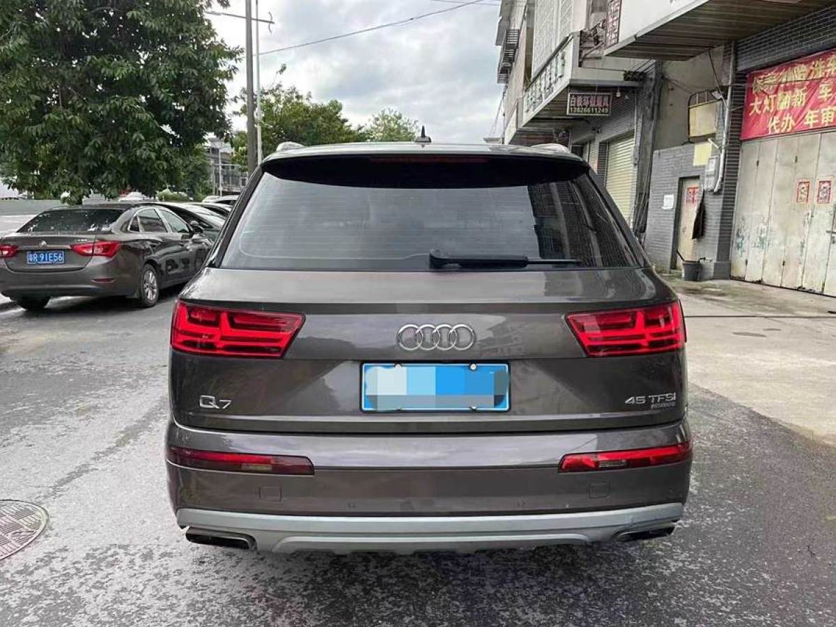 奧迪 奧迪Q7  2016款 45 TFSI 技術(shù)型圖片