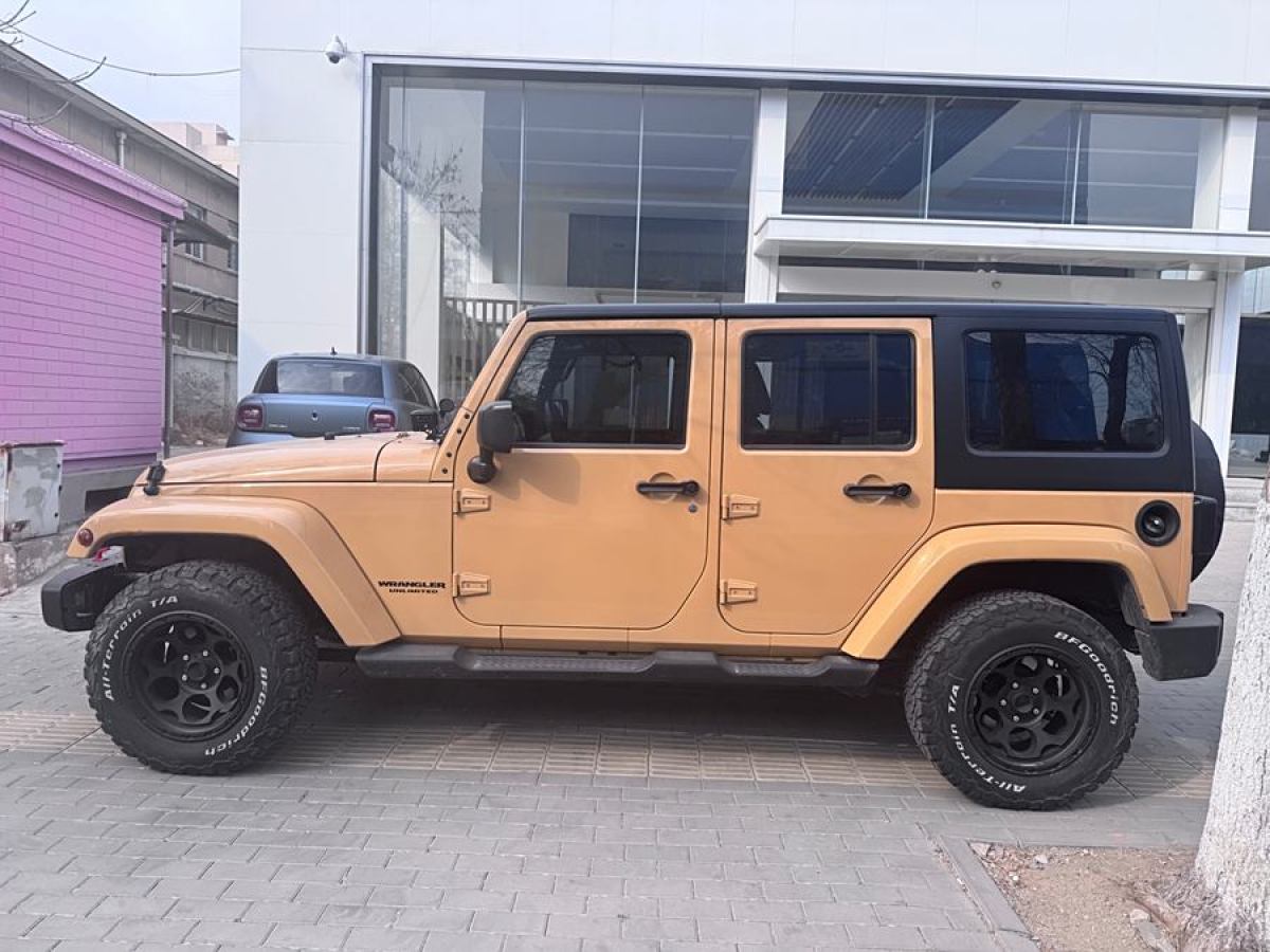 2013年9月Jeep 牧馬人  2013款 3.6L Sahara 四門版