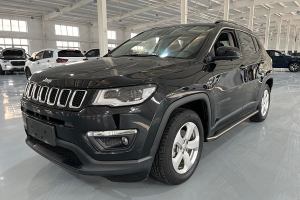 指南者 Jeep 220T 自动精英版