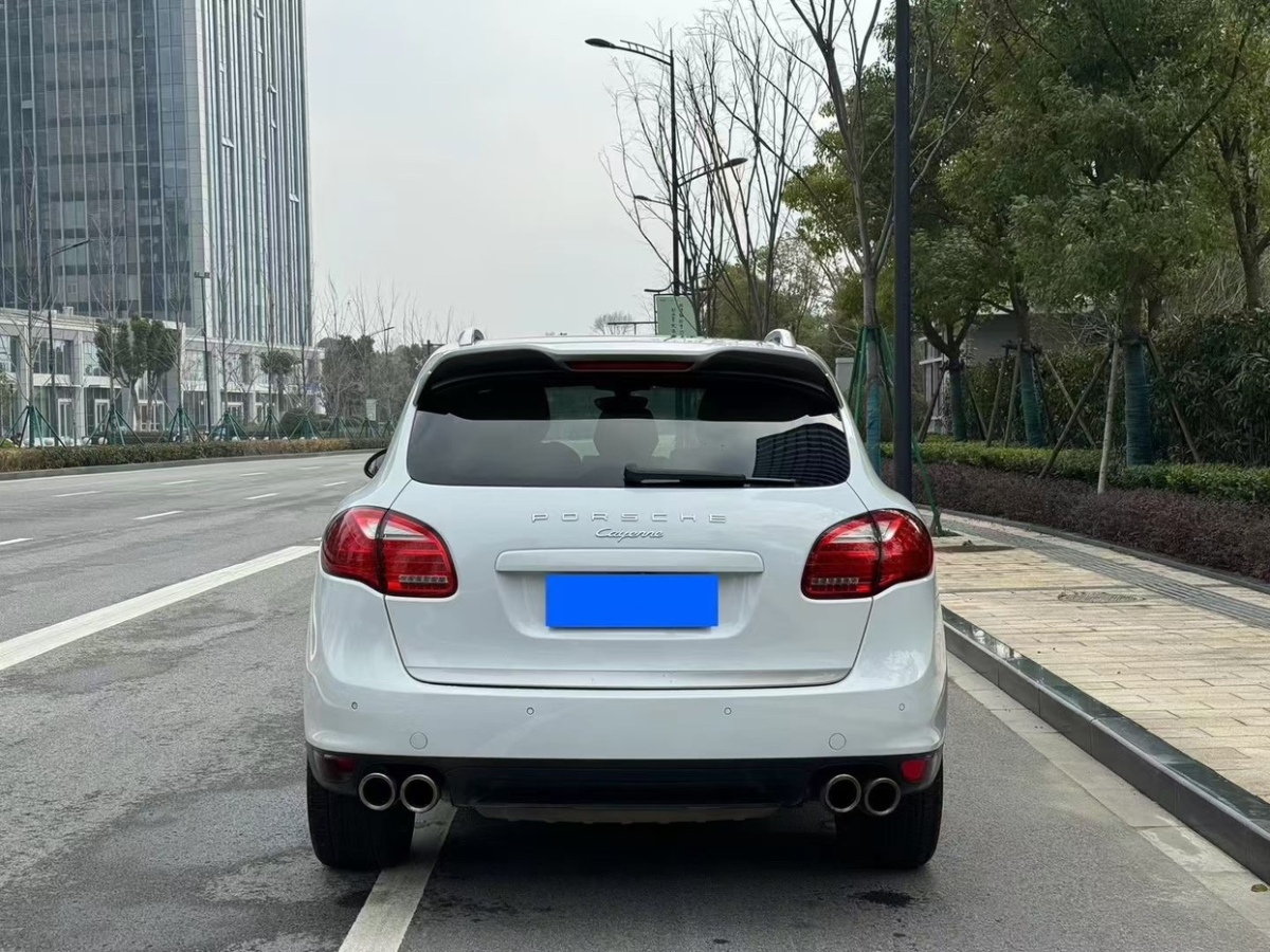 保時(shí)捷 Cayenne  2014款 Cayenne Platinum Edition 3.0T圖片