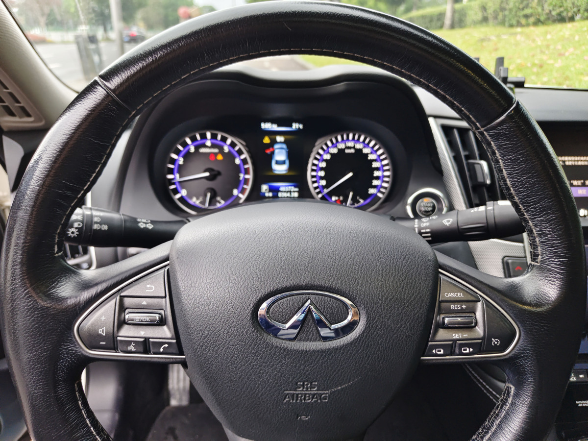 英菲尼迪 Q50L  2015款 2.0T 悅享版圖片