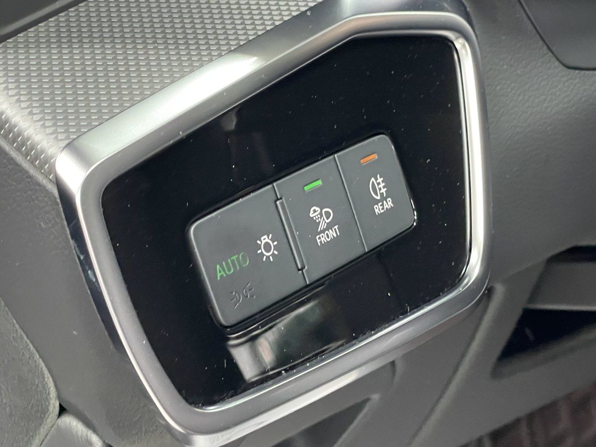 2021年3月奧迪 奧迪A6L  2021款 45 TFSI quattro 臻選動感型