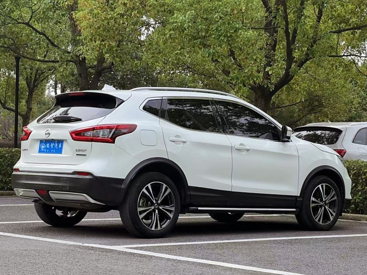 日產(chǎn) 逍客  2019款  2.0L CVT豪華版圖片