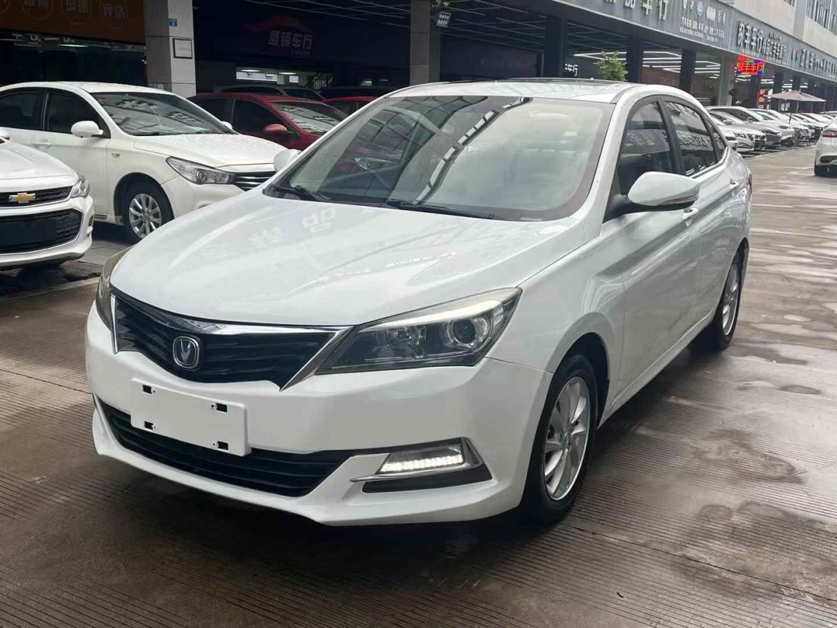 長(zhǎng)安 CS15  2017款 1.5L 手動(dòng)豪華天窗版圖片