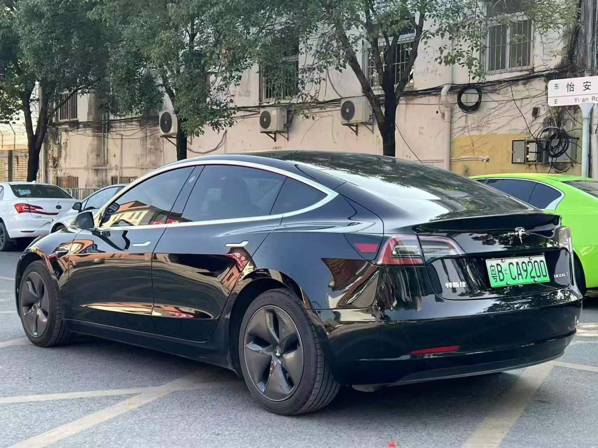 特斯拉 Model 3  2020款 標(biāo)準(zhǔn)續(xù)航后驅(qū)升級(jí)版圖片