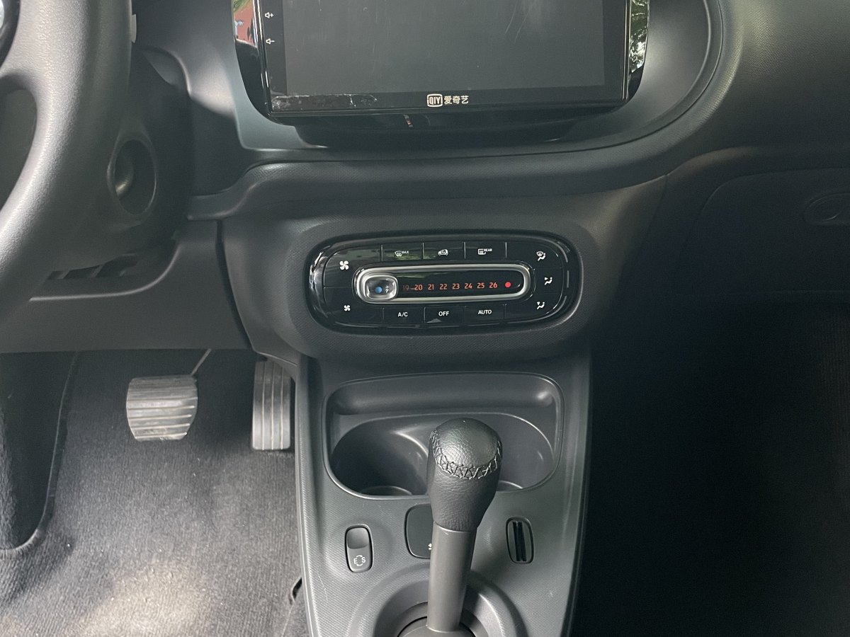 smart fortwo  2018款 1.0L 52千瓦硬頂靈動(dòng)版圖片