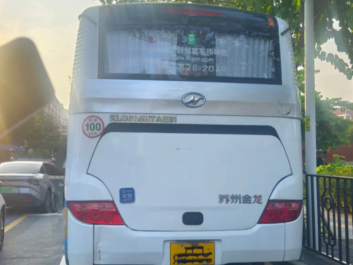 國五48座海格6115氣囊旅游車圖片